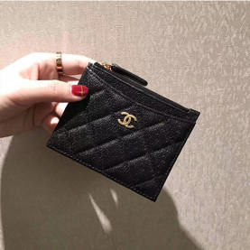  CHANEL 샤* 클래식 카드홀더 A84105-1