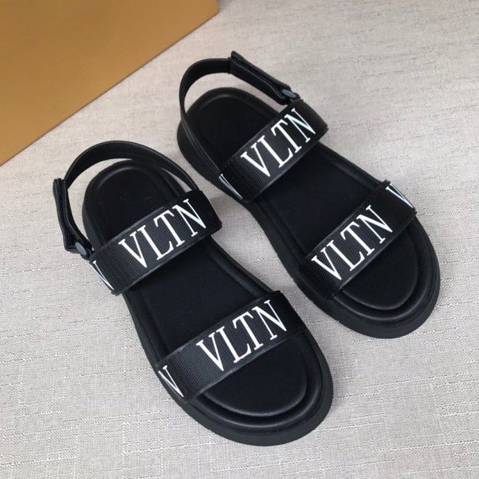  발렌** VLTN 로고 샌들