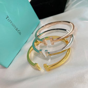 11위 Tiffany & Co 티파니 T 스퀘어 브레이슬릿 팔찌