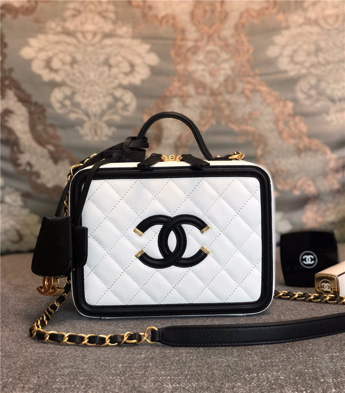 chanel 샤* 카메라백 AS93344