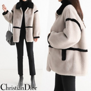 디* DIOR 22FW Handmade fur mouton maximum jacket