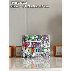 L루이** 모노그램 코믹스 멀티플 월렛 M82023