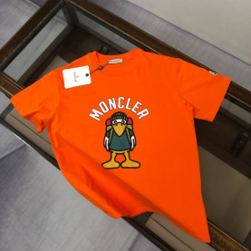 (당일배송)몽클레어 23FW 로고 패치 몬덕 프린트 티셔츠
